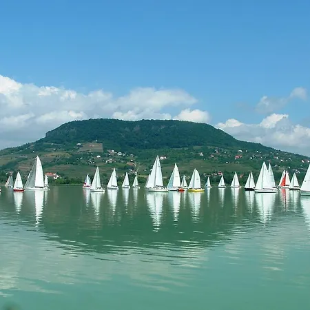 Bavaria Cruzer ספינת מלון